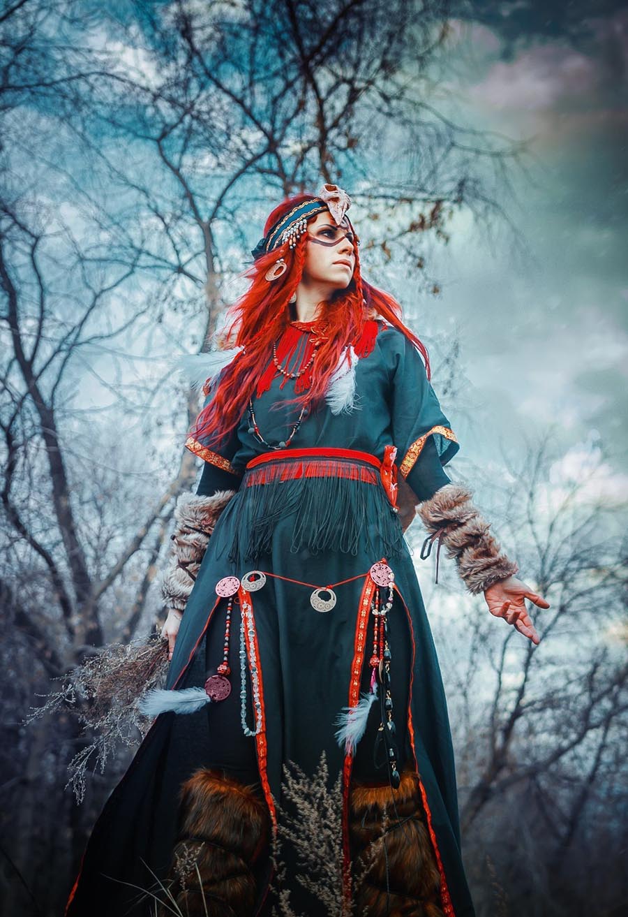 Girls in Slavic costumes underwear in Kerman